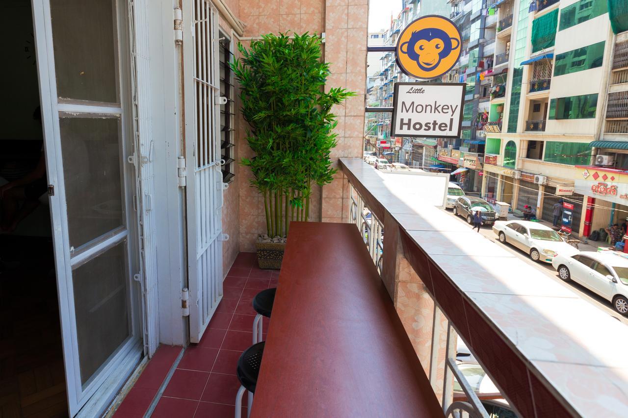 Little Monkey Hostel Yangon Bagian luar foto